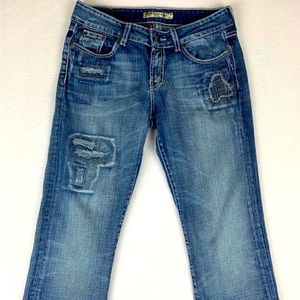 BKE Culture Distressed Faded Frayed Capri